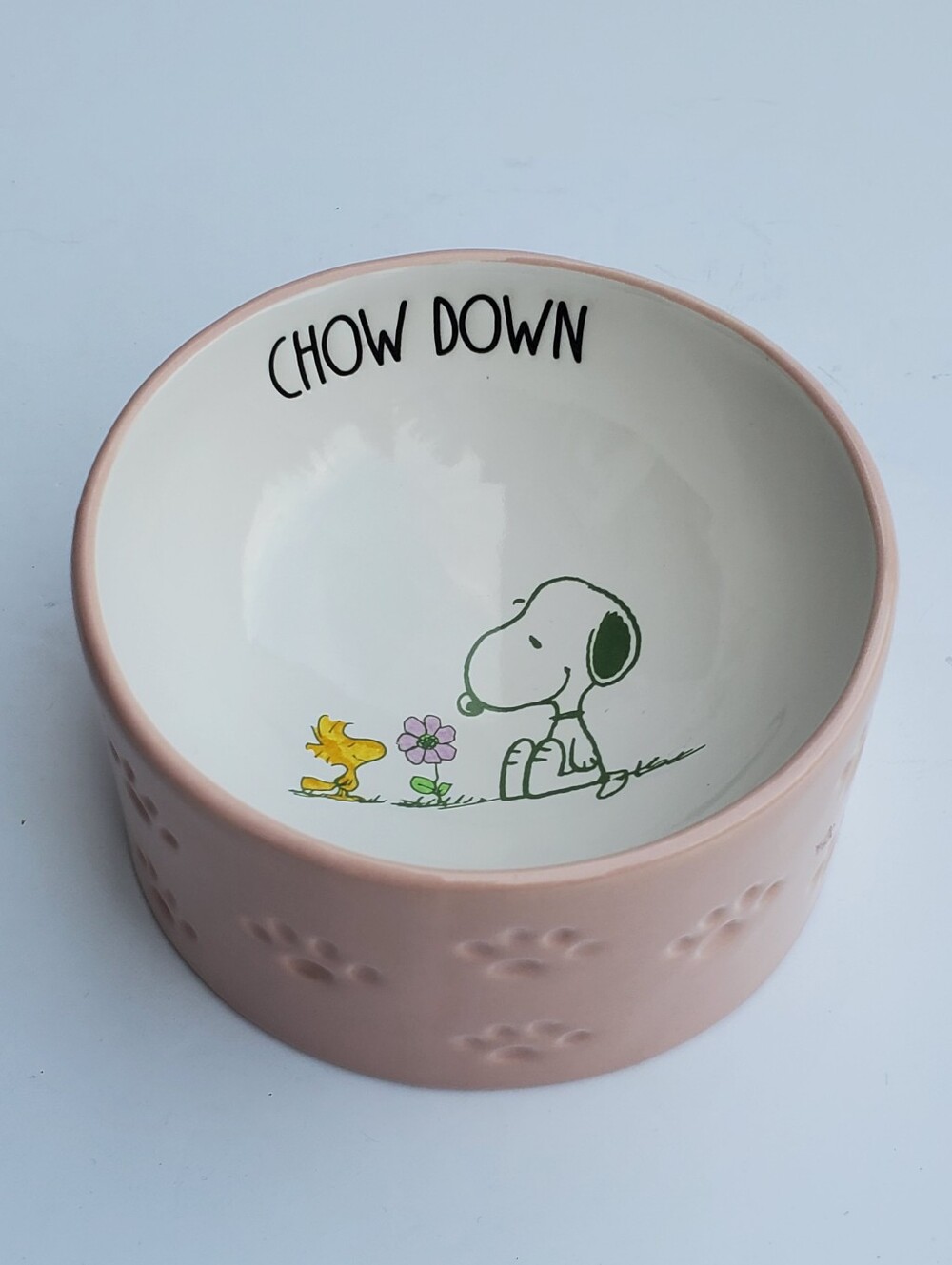 Rae Dunn x Peanuts Pink Snoopy CHOW DOWN Dog Pet Food Bowl Embossed Paw Prints